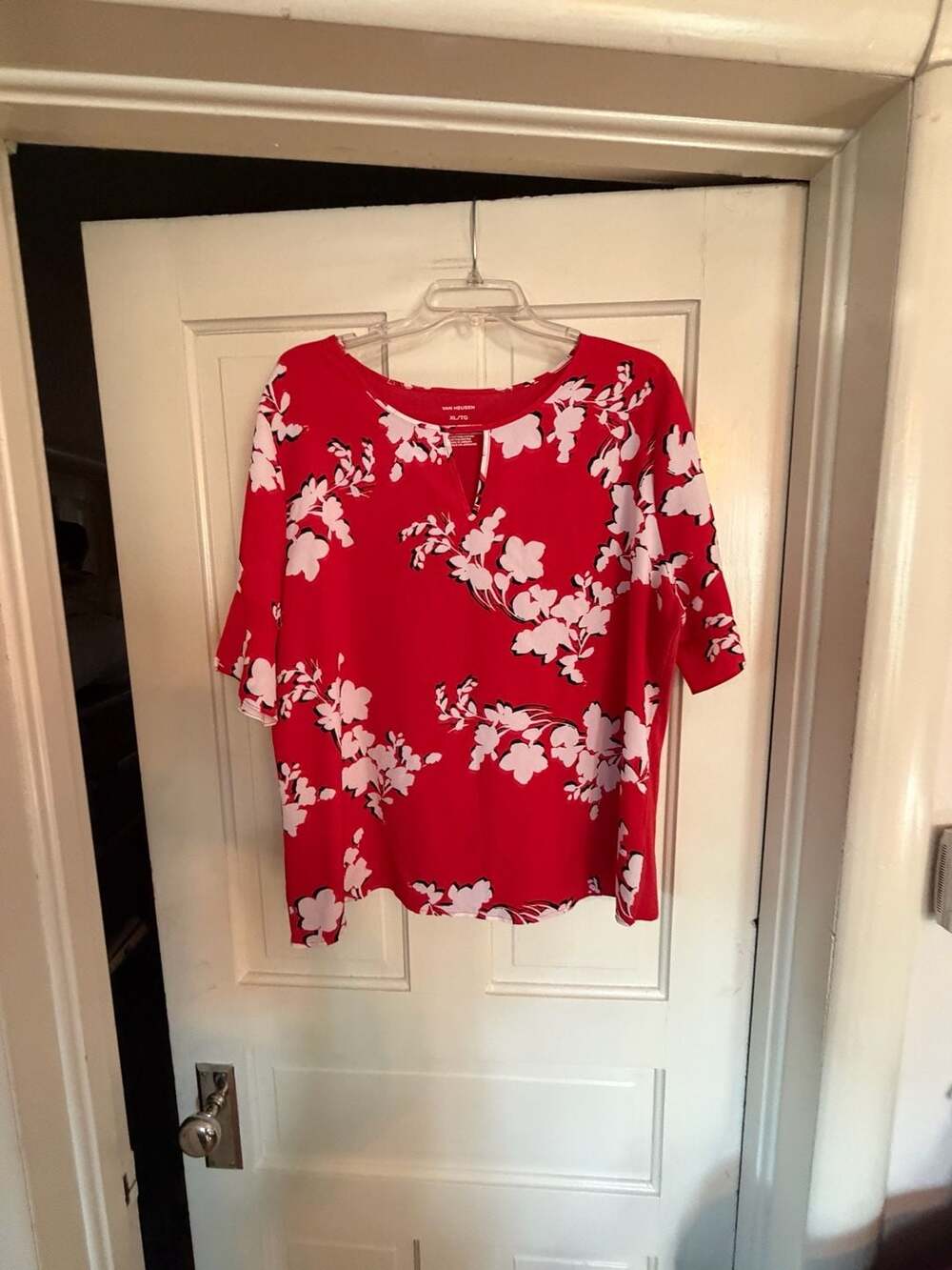 Van Heusen Red Floral Print Notch V-Neck Elbow Sleeve Blouse Size XL